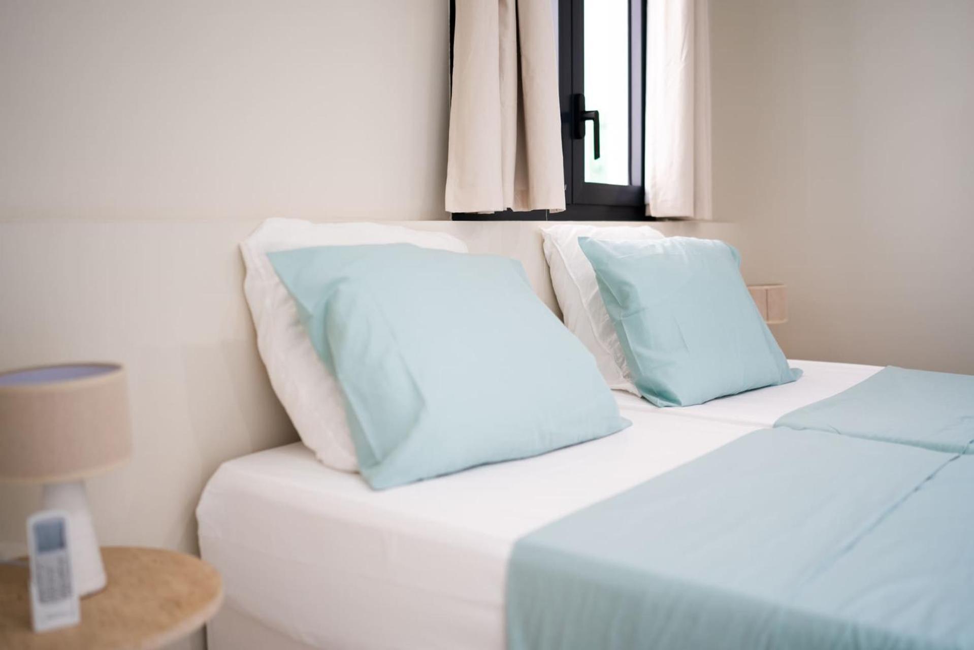 Villa Pantone Le Robert Luaran gambar